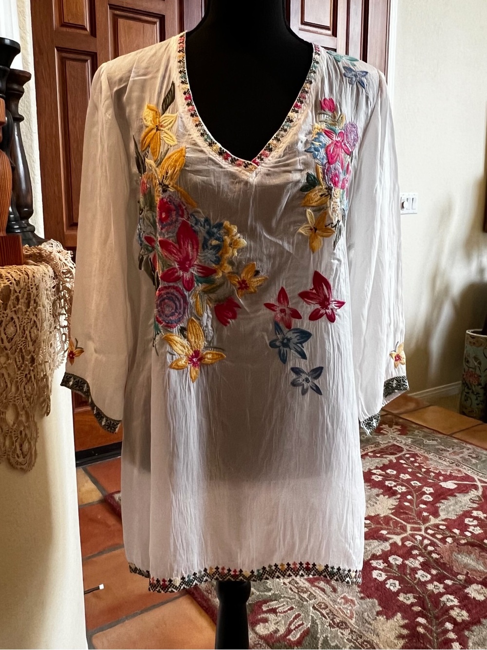 JOHNNY WAS Floral White Tunic Top Size M
